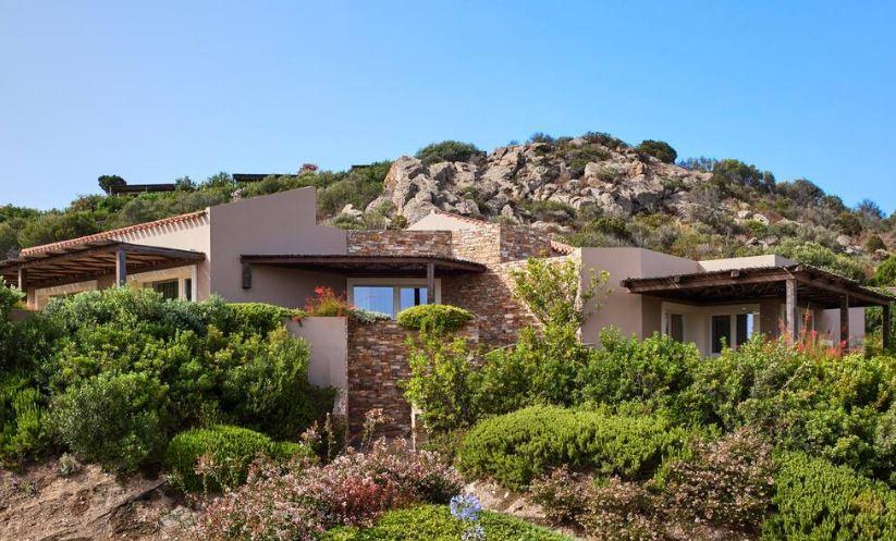 Baia Di Chia Resort Sardinia, Curio Collection By Hilton Ngoại thất bức ảnh